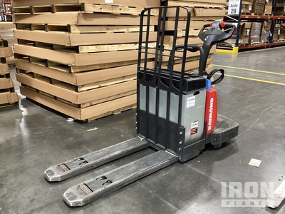 2020 Raymond 8410 Electric Palettenheber