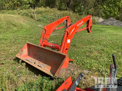 Kubota LA1065A Front Loader Attachment