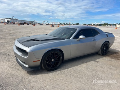 2015 Dodge Challenger Automobile