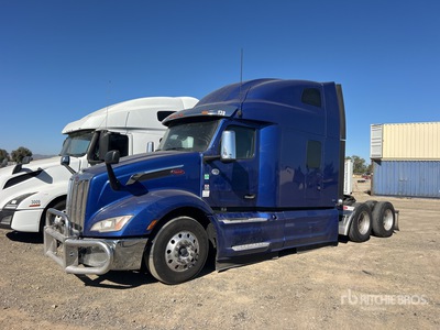 Peterbilt 6x4 T/A Sleeper Truck Tractor