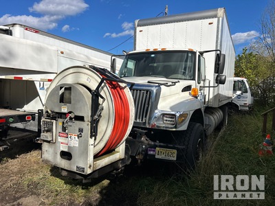 2005 International 7400 6x4 Camion-citerne à vide
