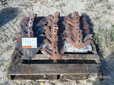Quantity of (37) Cultivator Sweep