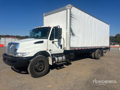2019 International 4300 4x2 Furgoneta caja cerrada