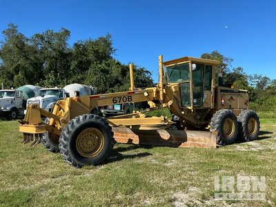1995 (unverified) John Deere 670B Motor Grader