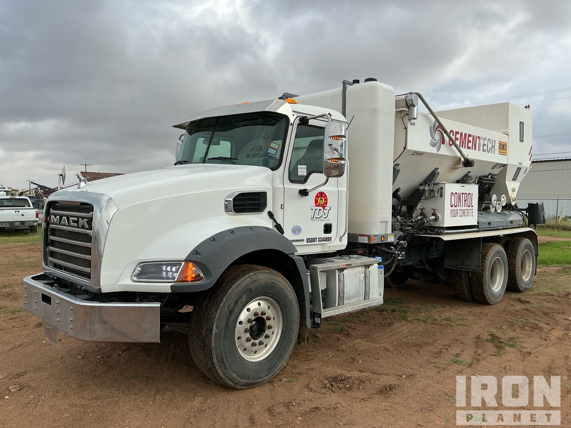 2025 Mack Granite 6x4 Mobile Betonmischanlage