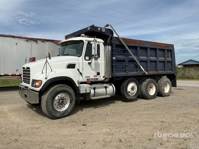 2002 Mack CV713 Granite 8x4 4-Achs Kipper-Lkw