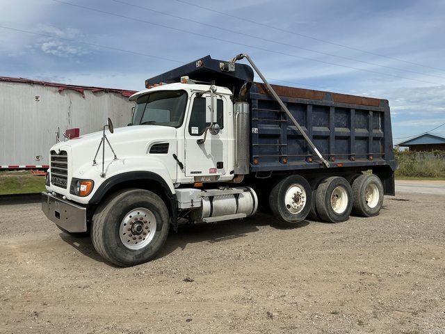 2002 Mack CV713 Granite 8x4 Tri/A Dump Truck 2002 Mack CV713 Granite 8x4 Tri/A Dump Truck