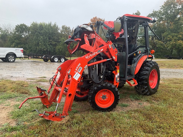2021 Kubota LX2610HSDC 4WD Utility Tractor (Inoperable)