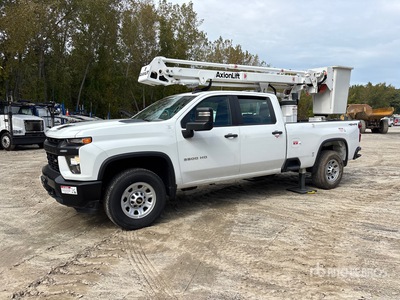 2023 AxiomLift UR3410 27 ft on 2022 Chevrolet 3500 4x4 Crew Cab Bucket Truck