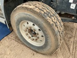 Underbody with Right Steer Tire