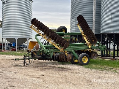 John Deere 220 20 ft Tandem Scheiben