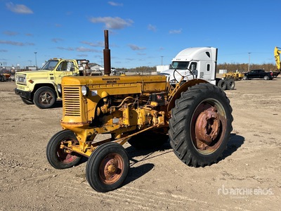 1948 Minneapolis Moline UTS 2WD Antique Tractor