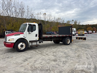 2006 Freightliner M2 106 4x2 Attenuator Truck