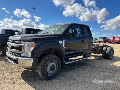 2020 Ford F-550 XLT 4x4 Extended Cab Autocarro cabina e telaio (Inoperable)