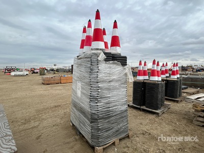 Quantity of (250) Cônes d'autoroute (Unused)