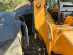 Hydraulics with Frame Leveling Cylinders