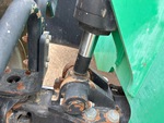 Hydraulics with Frame Leveling Cylinders