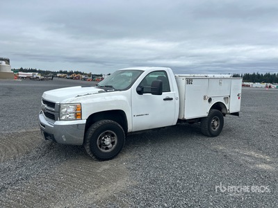 2007 Chevrolet Silverado 3500 4x4 Utility Truck