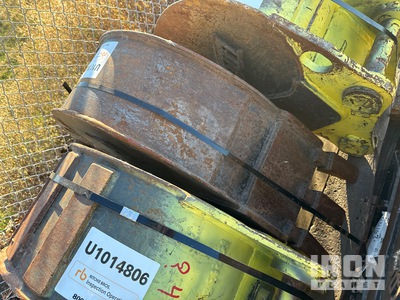 10 in Excavator Bucket