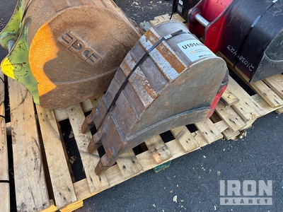 12 in Excavator Bucket