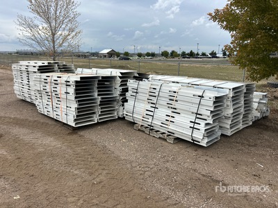 Quantity of McCain Walls and Brackets Divers