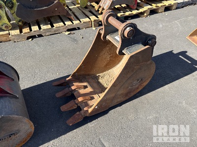 Yammer  18 in Digging Excavator Bucket