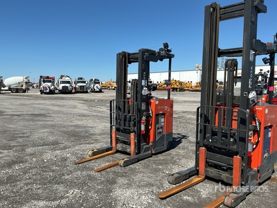 2020 Toyota 9BRU18 3500 lb Montacargas Eléctrico