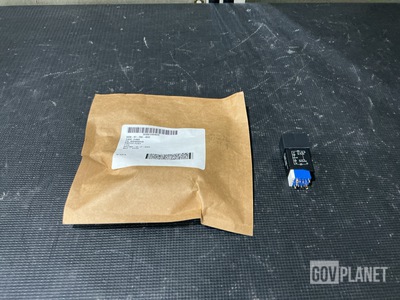 (2) Staco Switch 40RA000648 Push Switches