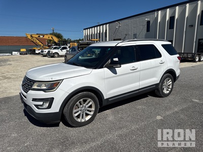2017 Ford Explorer XLT 2WD SUV