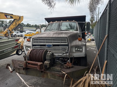 Ford F&B Series 4x2 Windenwägen (Inoperable)