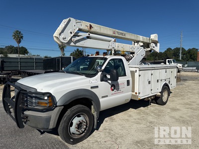 2005 Terex HR37M 37 ft on Ford XL 4x4 Bucket Truck