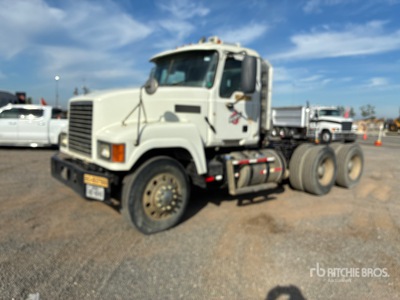 2015 Mack CHU613 Tri/A Day Cab Truck Tractor