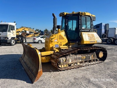 2021 Komatsu D51PXi-24 جرافة مجنزرة (Inoperable)