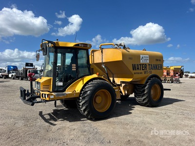 2018 Hydrema 912HM 2500 gal 4x4 Articulated Water Truck