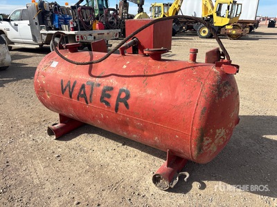 400 gallon Water Tank