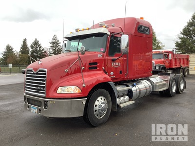 2012 Mack CXU613 6x4 Cabeza Tractora Cabina Dormitorio