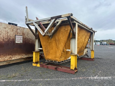10 ft x 16 ft Aggregate Feeder