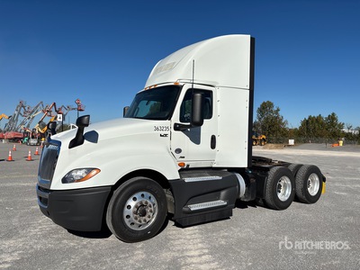 2021 International LT625 6x4 Cabeza Tractora Cabina Corta