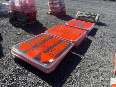 Quantity of (4) Pallets of Znaki drogowe