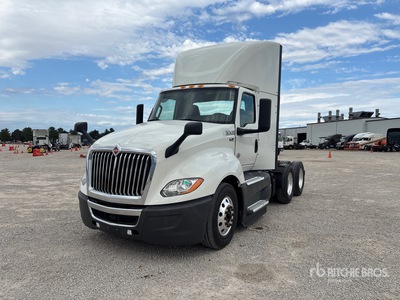 2022 International LT625 6x4 T/A Dagcabine Trekker