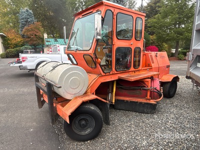 1990 Broce RC300 Barredora