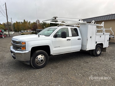 2015 Chevrolet SILVERADO 3500 4x2 Crew Cab Camión Utilitario