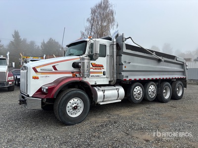 2020 Kenworth T800 10x4 Quad/A Dump Truck