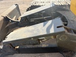 Hydraulics with Blade Lift Cylinder