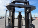 Hydraulics with Mast Lift Cylinders