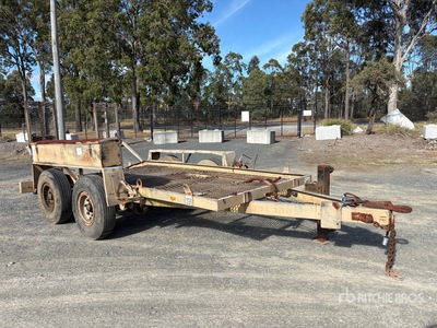Custom Built 4.4 m Bogie/A Equipment Trailer