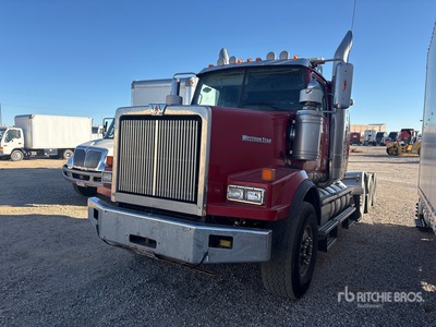 2015 Western Star 4900 8x4 Heavy Haul Ciągnik siodłowy z kabiną sypialną Tri/A (Inoperable)