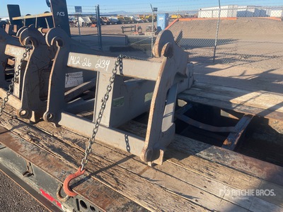 Volvo LM220 Wheel Loader boom