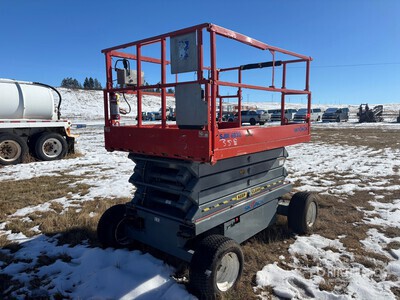 Skyjack SJIII6832RT Electric Rough Terrain Schaarlift