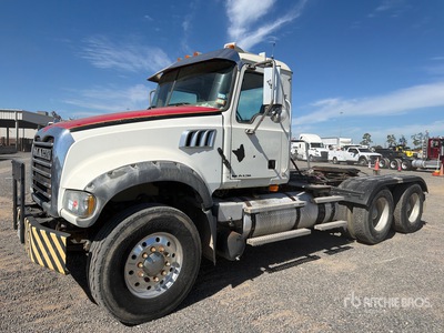 2010 Mack GU713 6x4 Cabeza Tractora Cabina Corta